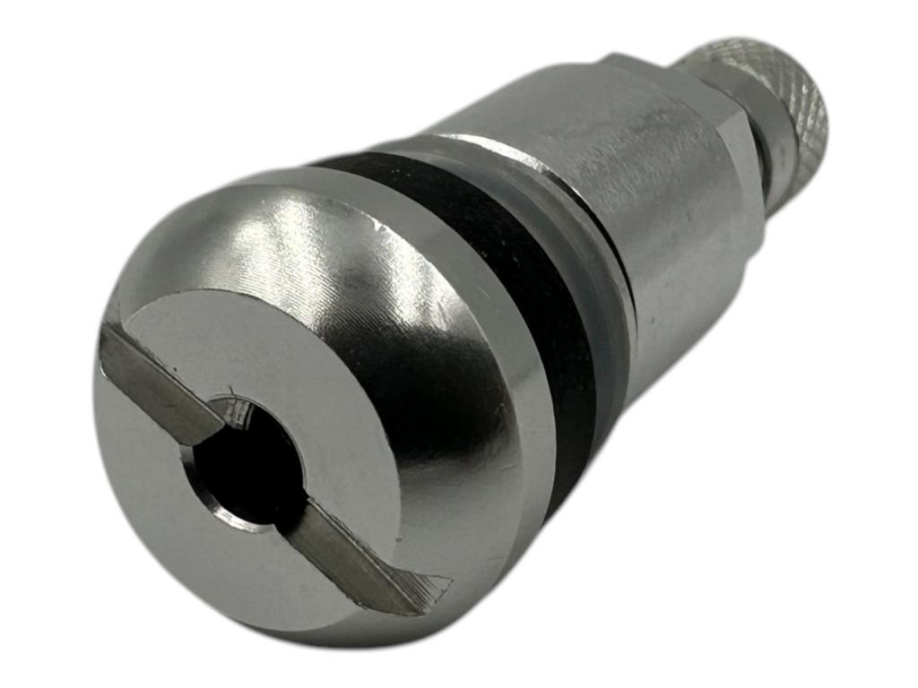Silbernes BBS Metallventil aus Aluminium in der Größe 11,5x40 mm mit passender Ventilkappe für BBS Alufelgen.